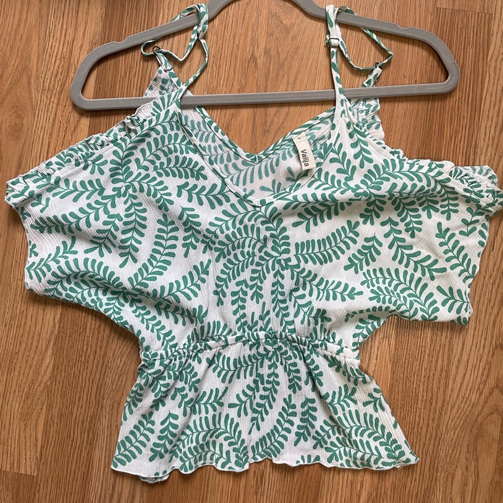 White and aqua. Valija top. Brand new. Size s